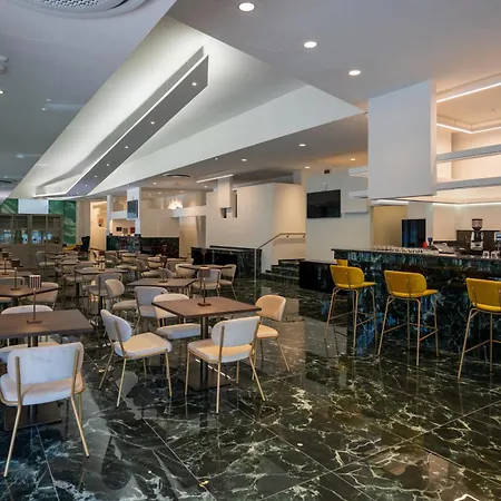 Bula Hotel 4*