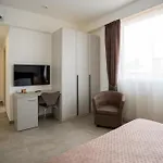 Bula 4*