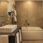 Bula 4*